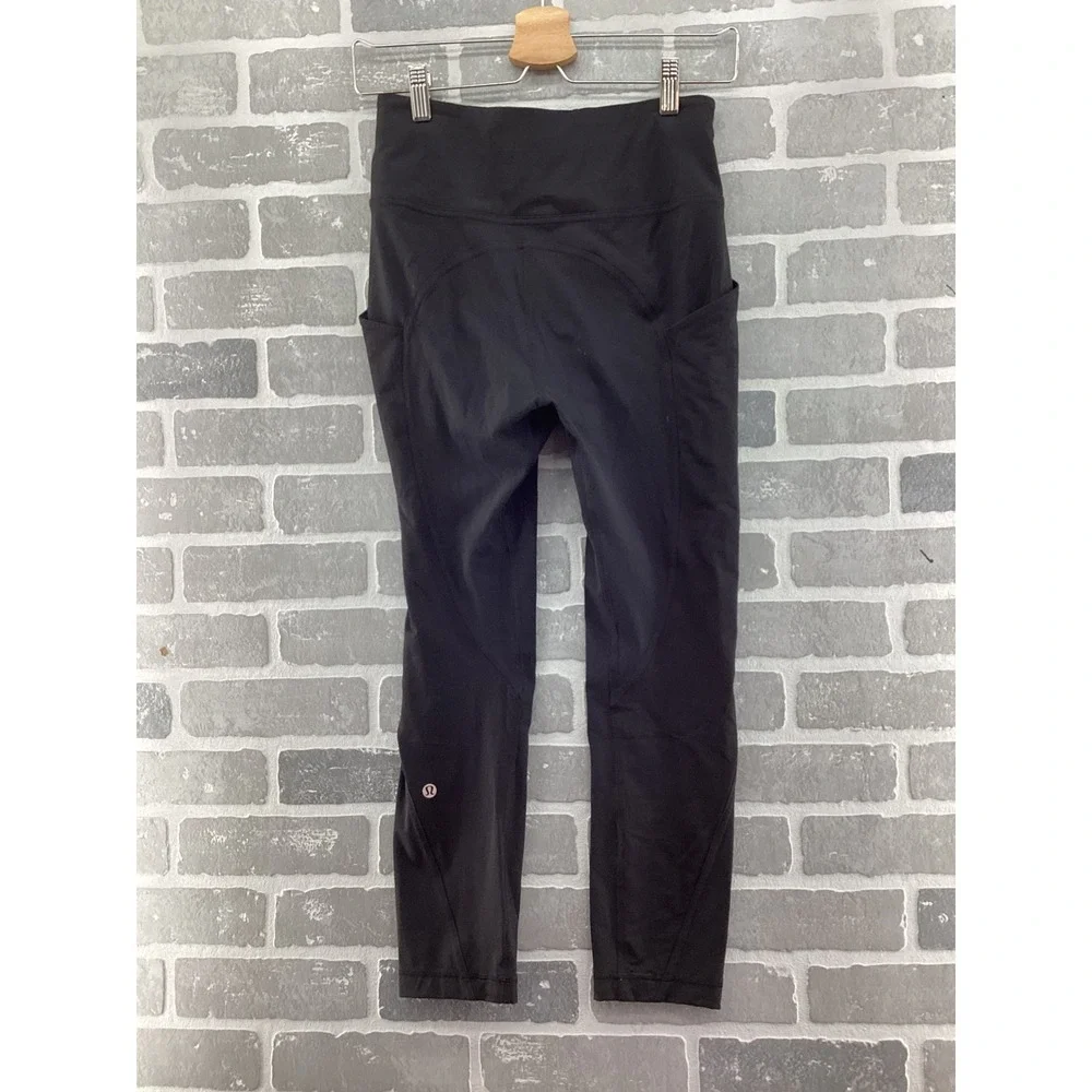 Lululemon Black High Rise Crop Leggings with Pockets Size 6